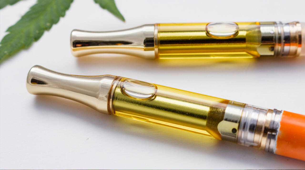 smoke cannabis flowers
